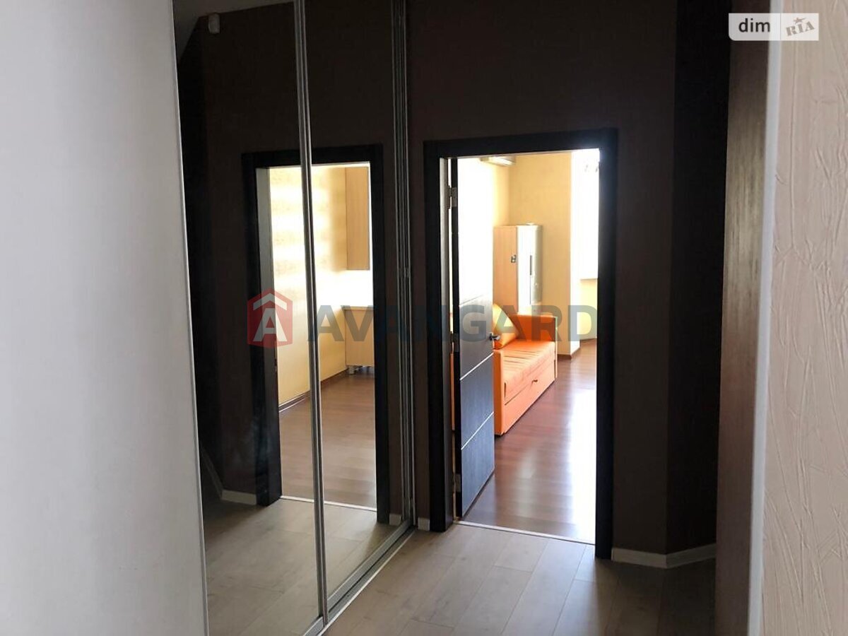 3 ��. ��������, 115/100/12 ��. �., 7/9 ������ ���� 15