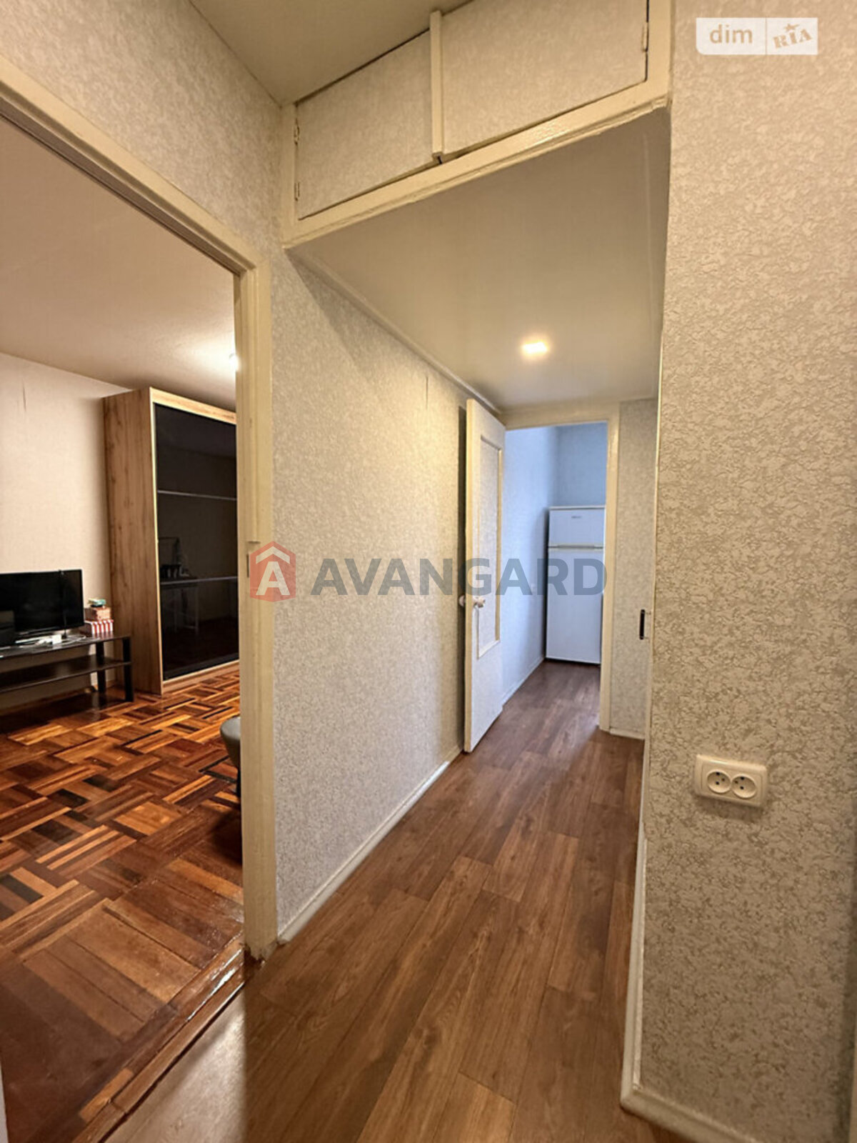 1 ��. ��������, 36/-/- ��. �., 6/9 ������ ���� 21