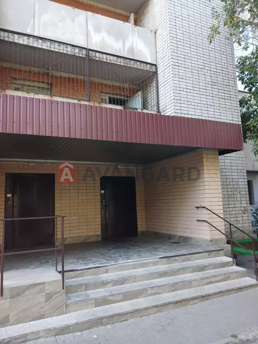 3 ��. ��������, 70/-/9 ��. �., 11/12 ������ ���� 14