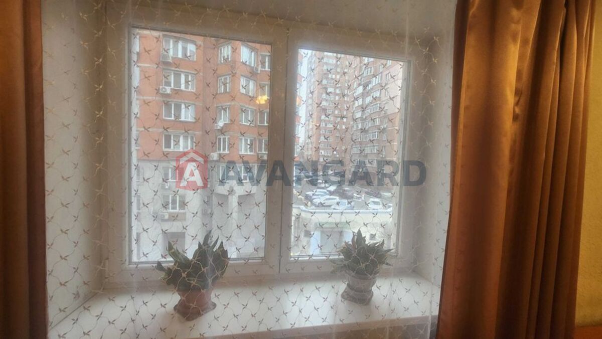 2 ��. ��������, 64/-/9 ��. �., 4/10 ������ ���� 4