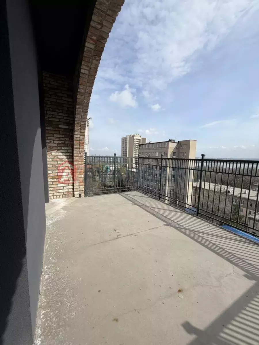 3 ��. ��������, 97/-/20 ��. �., 7/8 ������ ���� 13