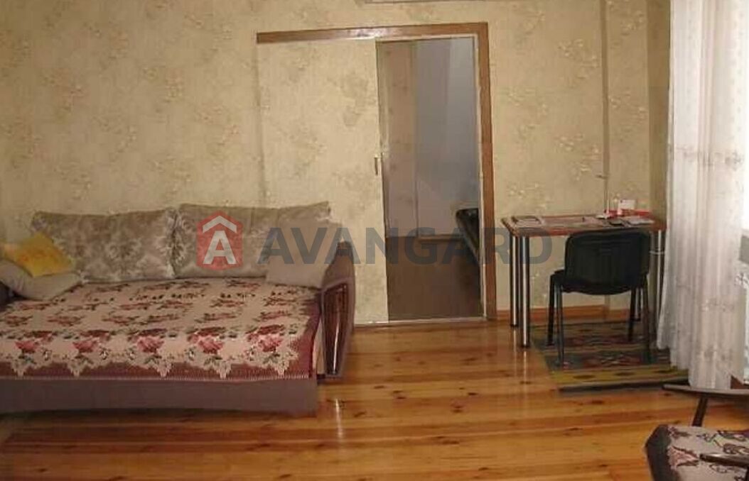 4 ��. ��������, 99/70/12 ��. �., 2/2 ������ ���� 9