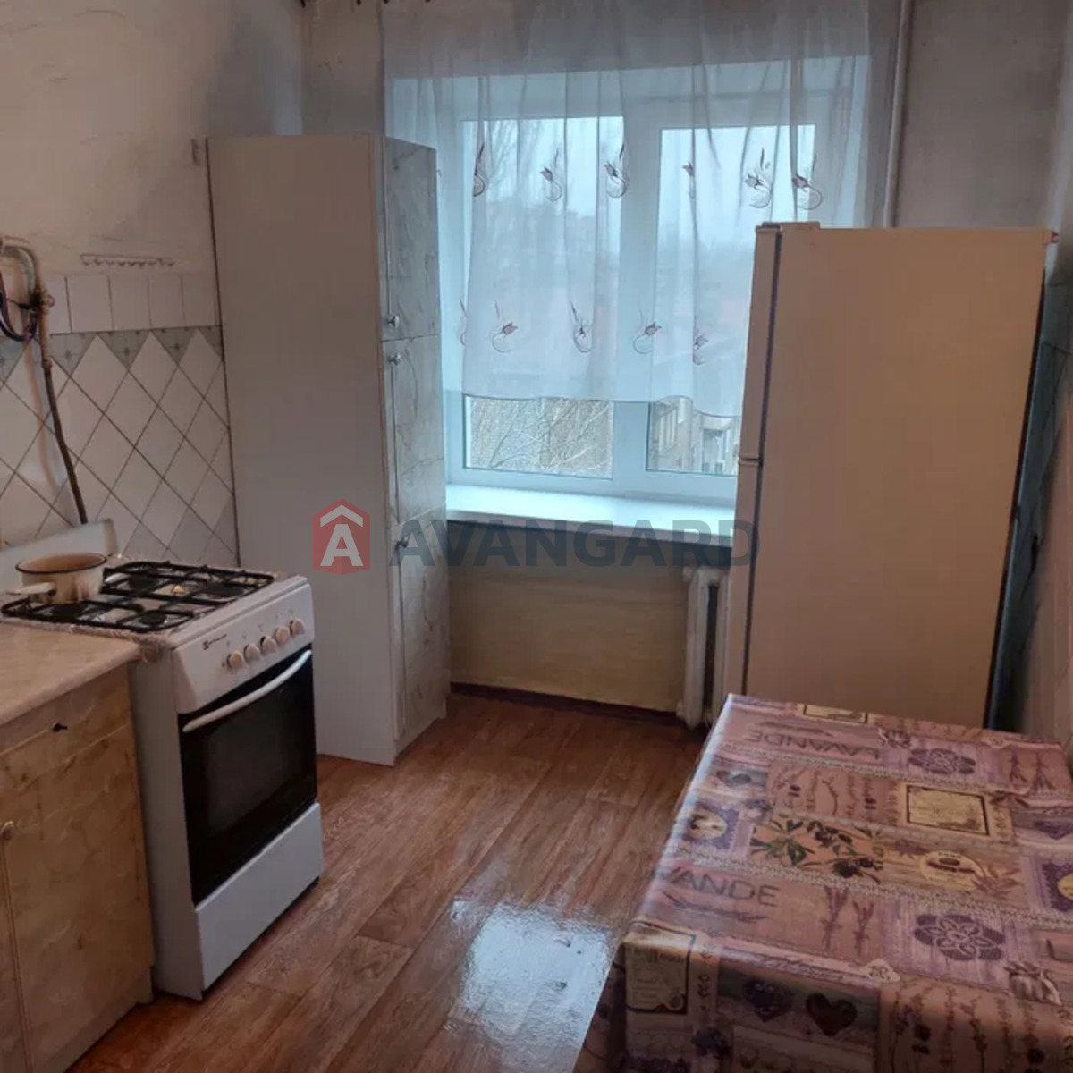 3 ��. ��������, 64/-/9 ��. �., 5/9 ������ ���� 10