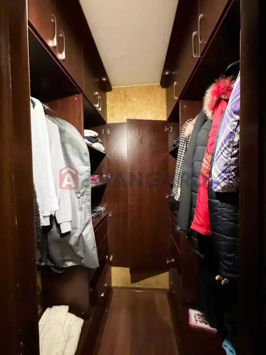 3 ��. ��������, 91/53/20 ��. �., 3/14 ������ ���� 13