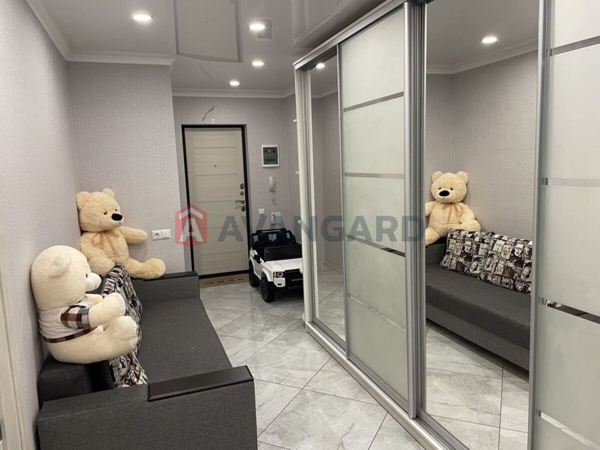 1 ��. ��������, 52/-/18 ��. �., 6/10 ������ ���� 2