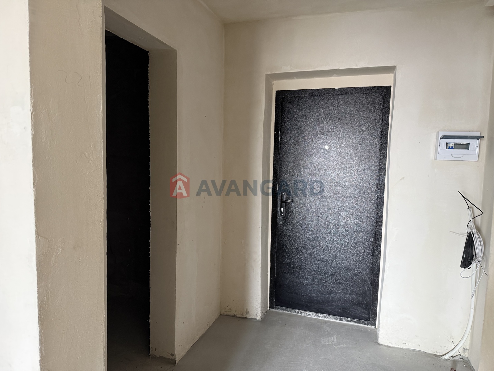 1 ��. ��������, 39,2/17,6/6.3 ��. �., 6/9 ������ ���� 10