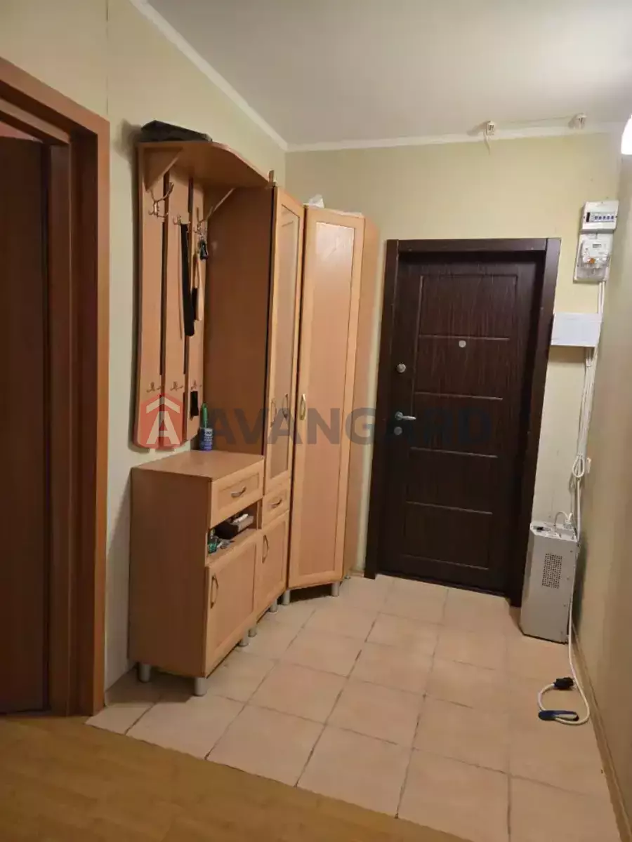 2 ��. ��������, 64/30/19 ��. �., 14/16 ������ ���� 7