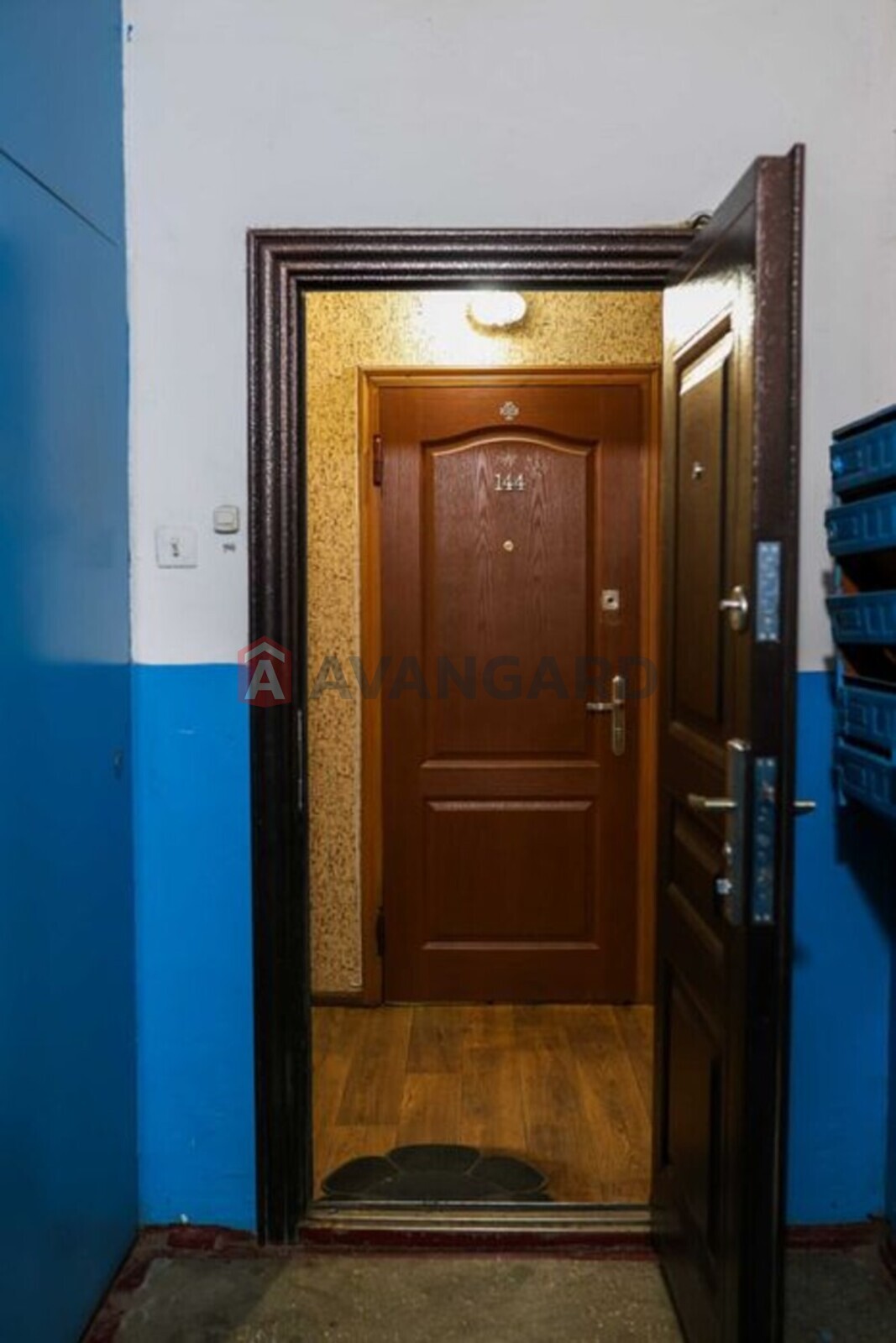 3 ��. ��������, 65/-/12 ��. �., 1/9 ������ ���� 21