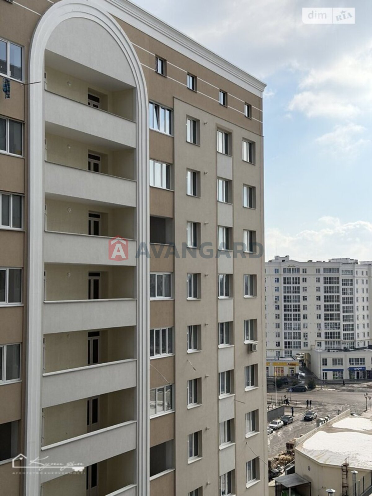 2 ��. ��������, 68/32/18 ��. �., 6/10 ������ ���� 2