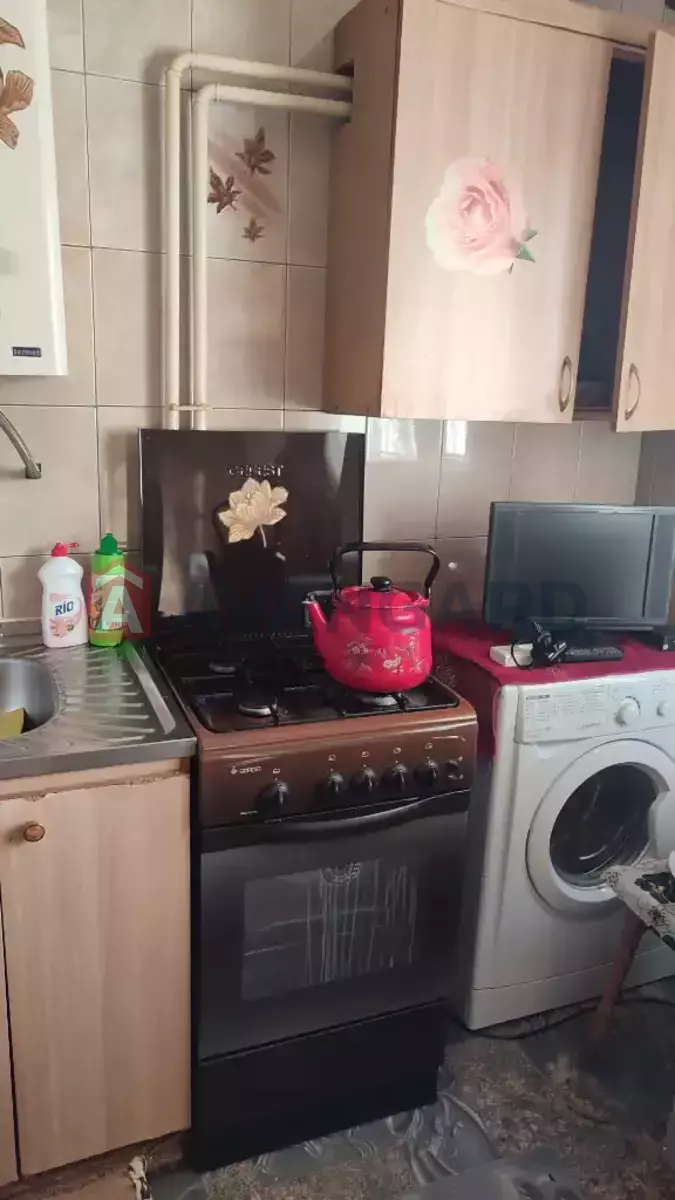 3 ��. ��������, 58/43/6 ��. �., 5/5 ������ ���� 21