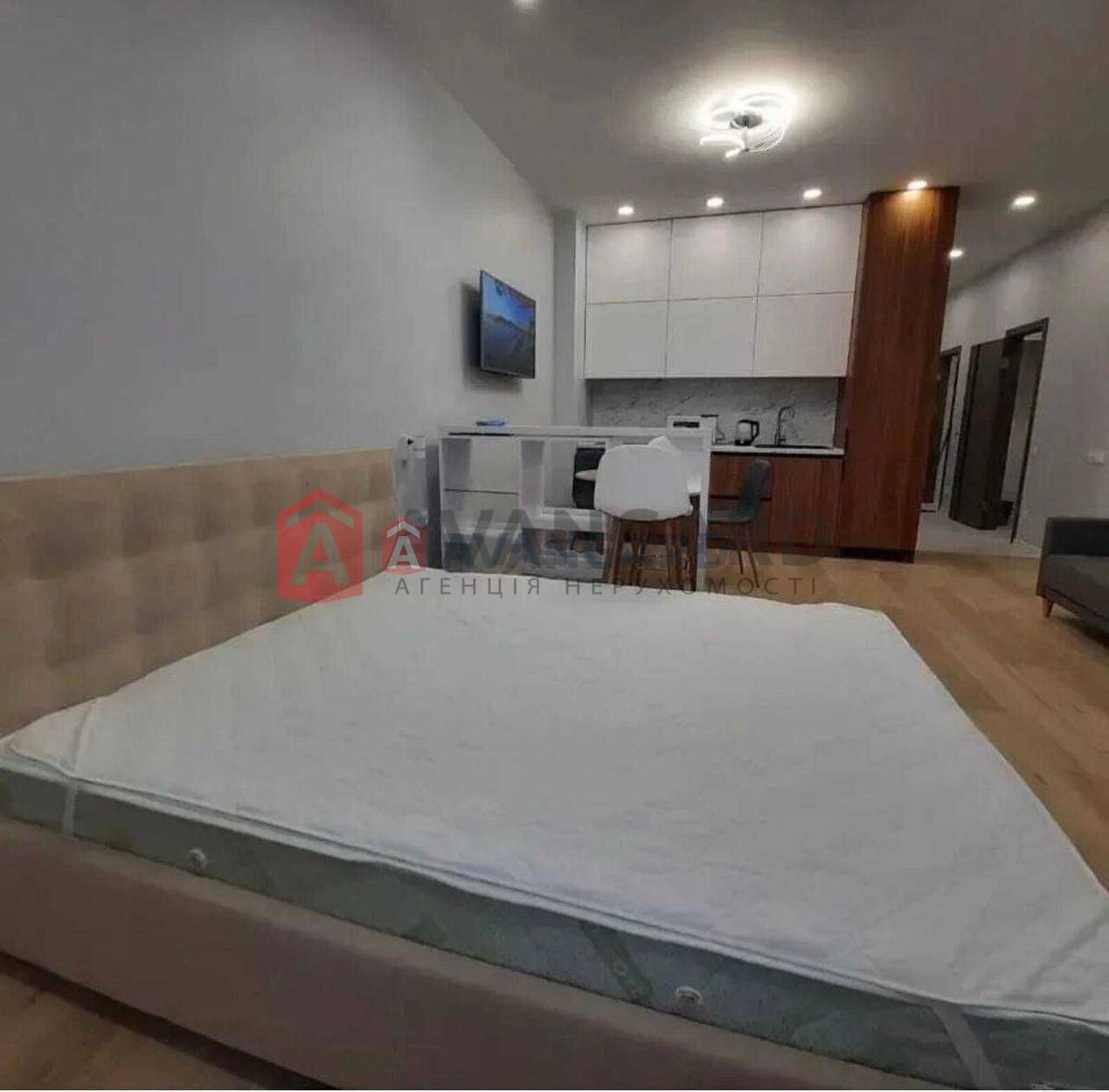 1 . , 47/-/30 . ., 8/25   2