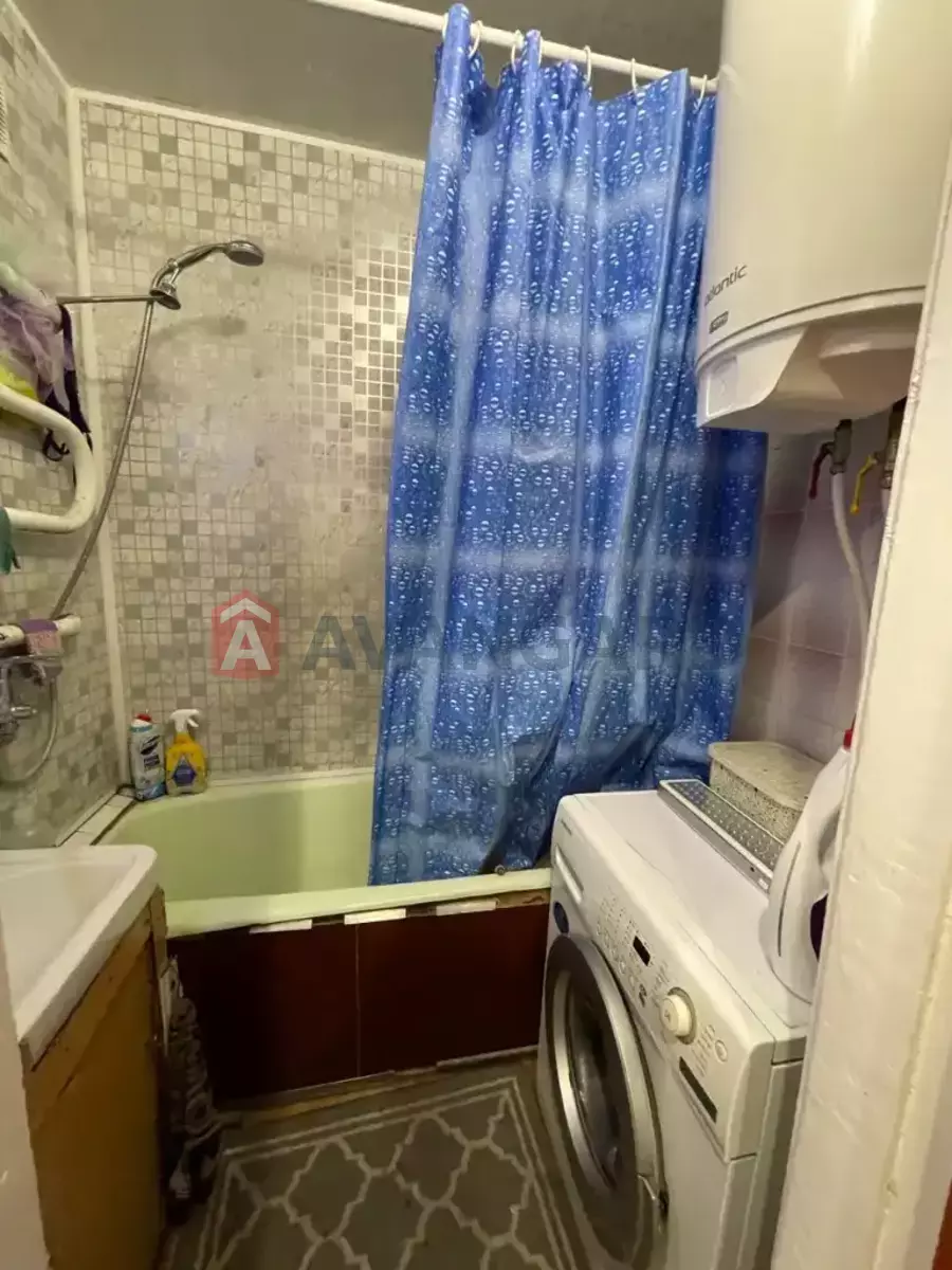 3 ��. ��������, 70/-/- ��. �., 4/16 ������ ���� 6