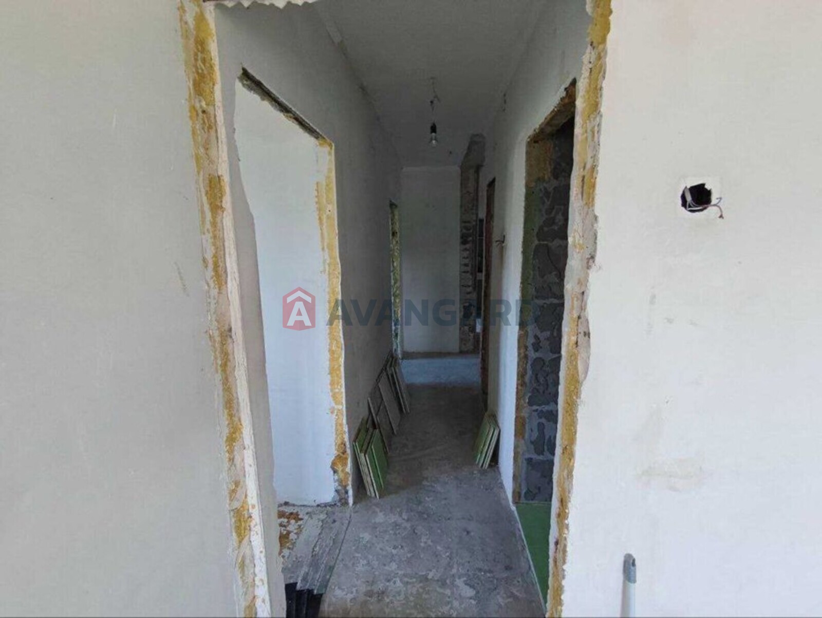 3 ��. ��������, 67/-/8 ��. �., 4/14 ������ ���� 17