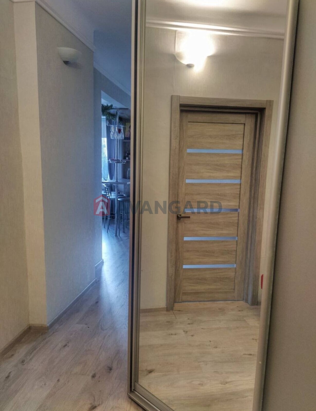 2 ��. ��������, 53/-/9 ��. �., 4/5 ������ ���� 6