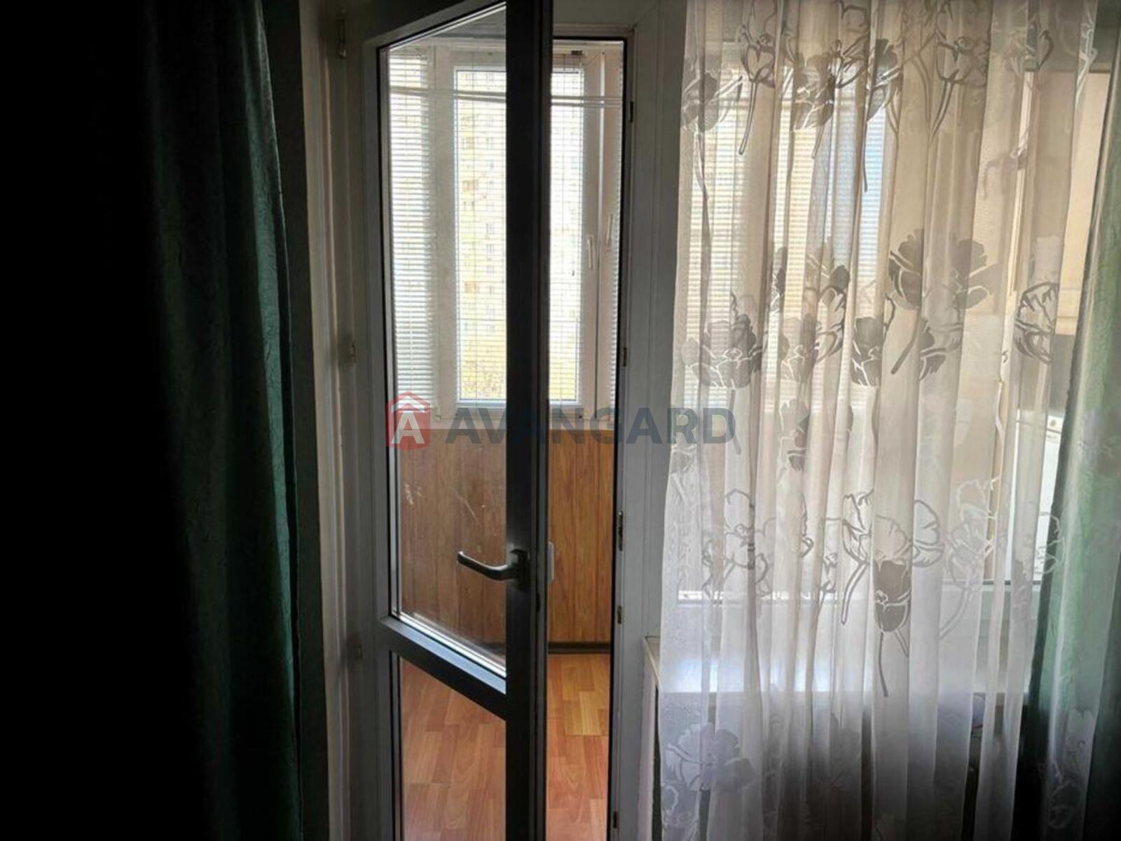 3 ��. ��������, 79/-/8 ��. �., 4/14 ������ ���� 12