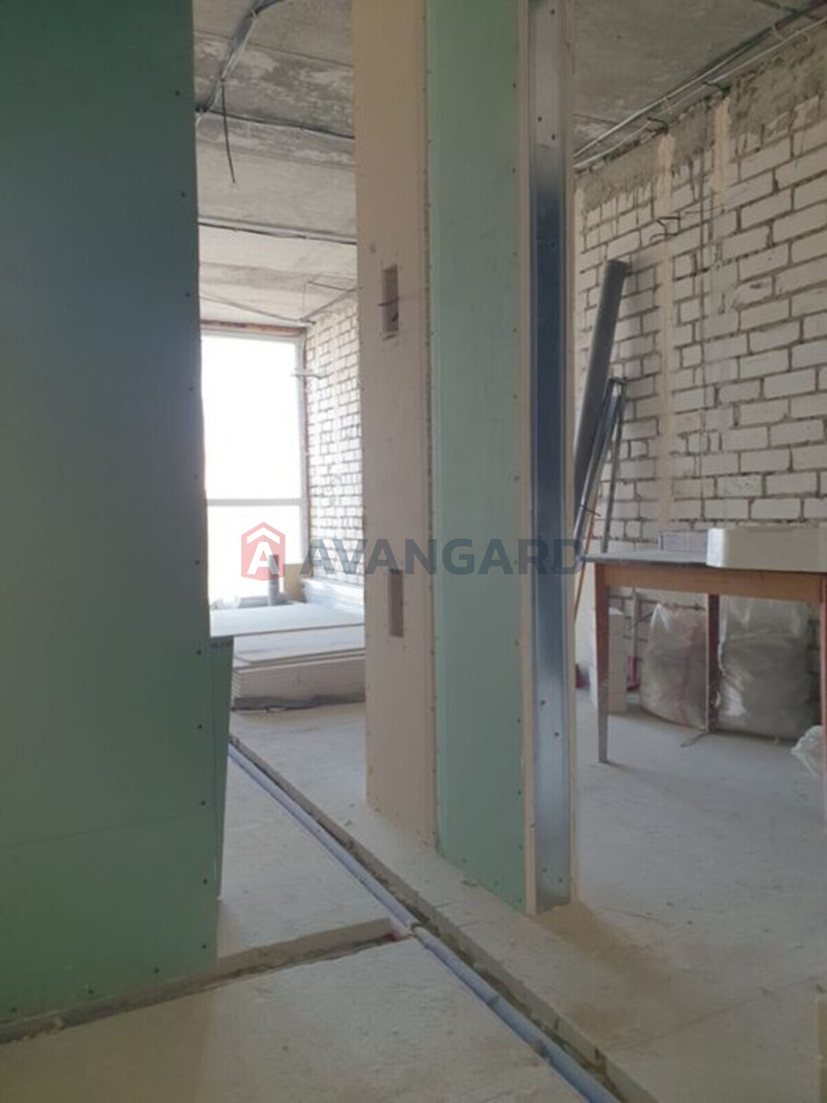 3 ����. ��������, 58/-/10 ��. �., 10/20 ���� ���� 8