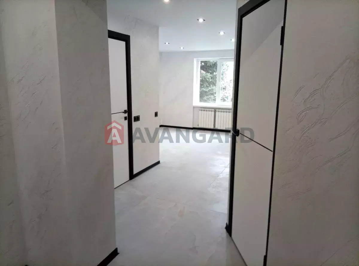 2 ��. ��������, 46/-/14 ��. �., 1/9 ������ ���� 6