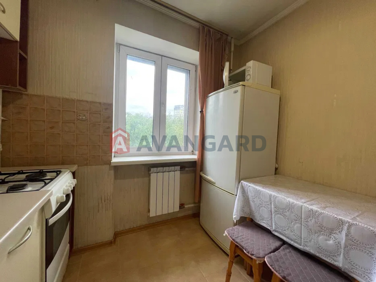 1 ��. ��������, 31/-/6 ��. �., 4/5 ������ ���� 5