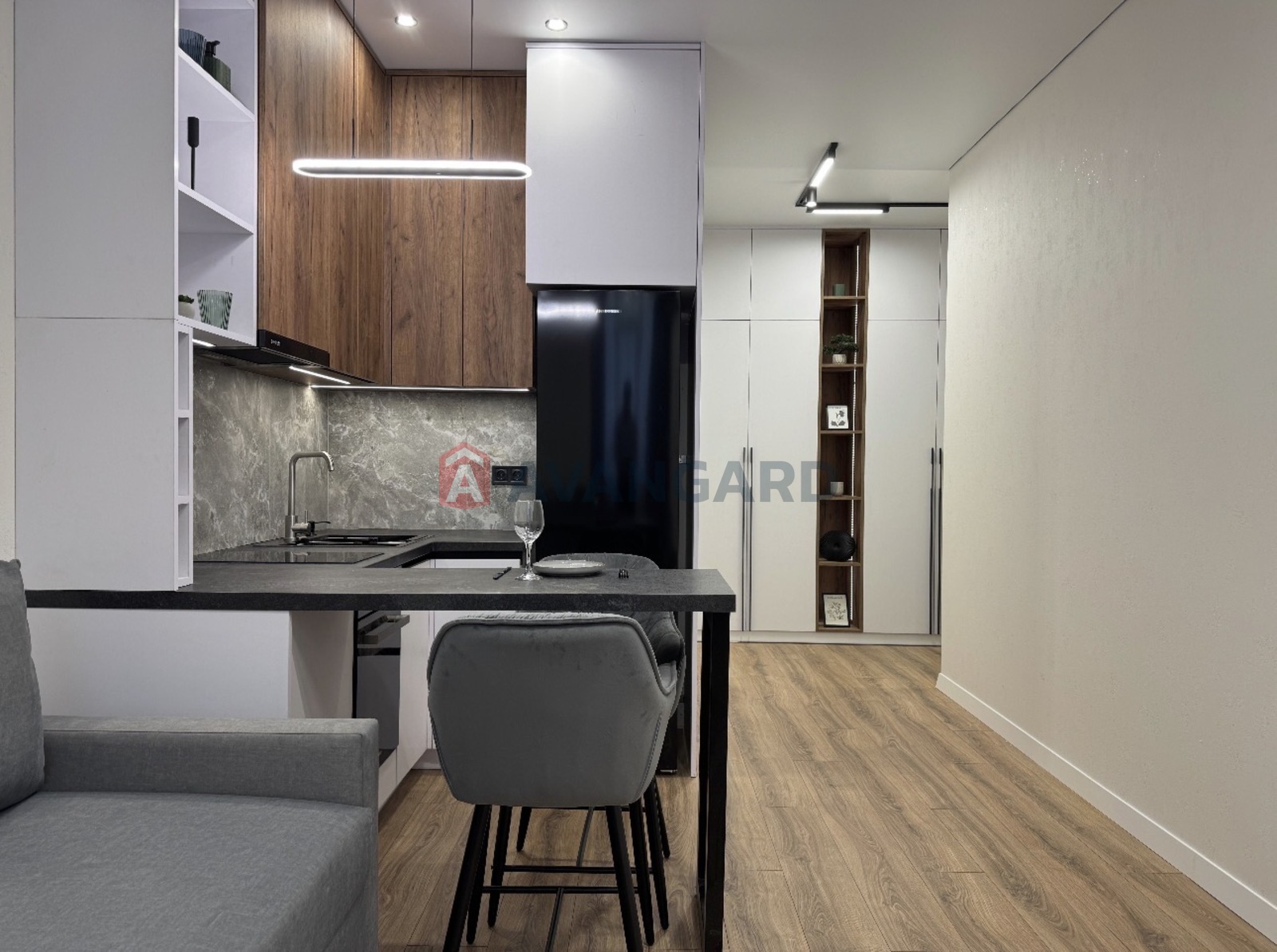 1 ��. ��������, 25/-/7 ��. �., 3/4 ������ ���� 2