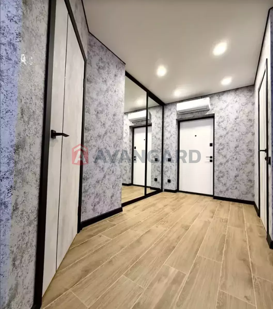 1 ��. ��������, 42/20/16 ��. �., 3/10 ������ ���� 8