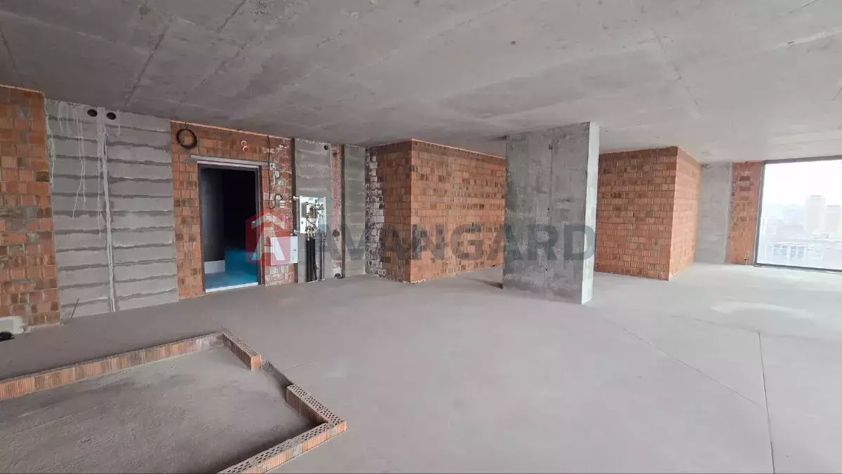 5 ��. ��������, 215/-/- ��. �., 20/36 ������ ���� 10