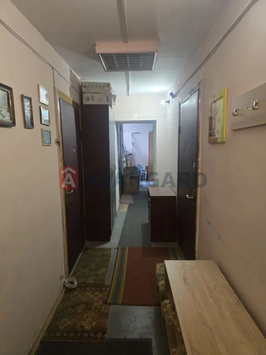 1 . , 28/-/5 . ., 8/9   11