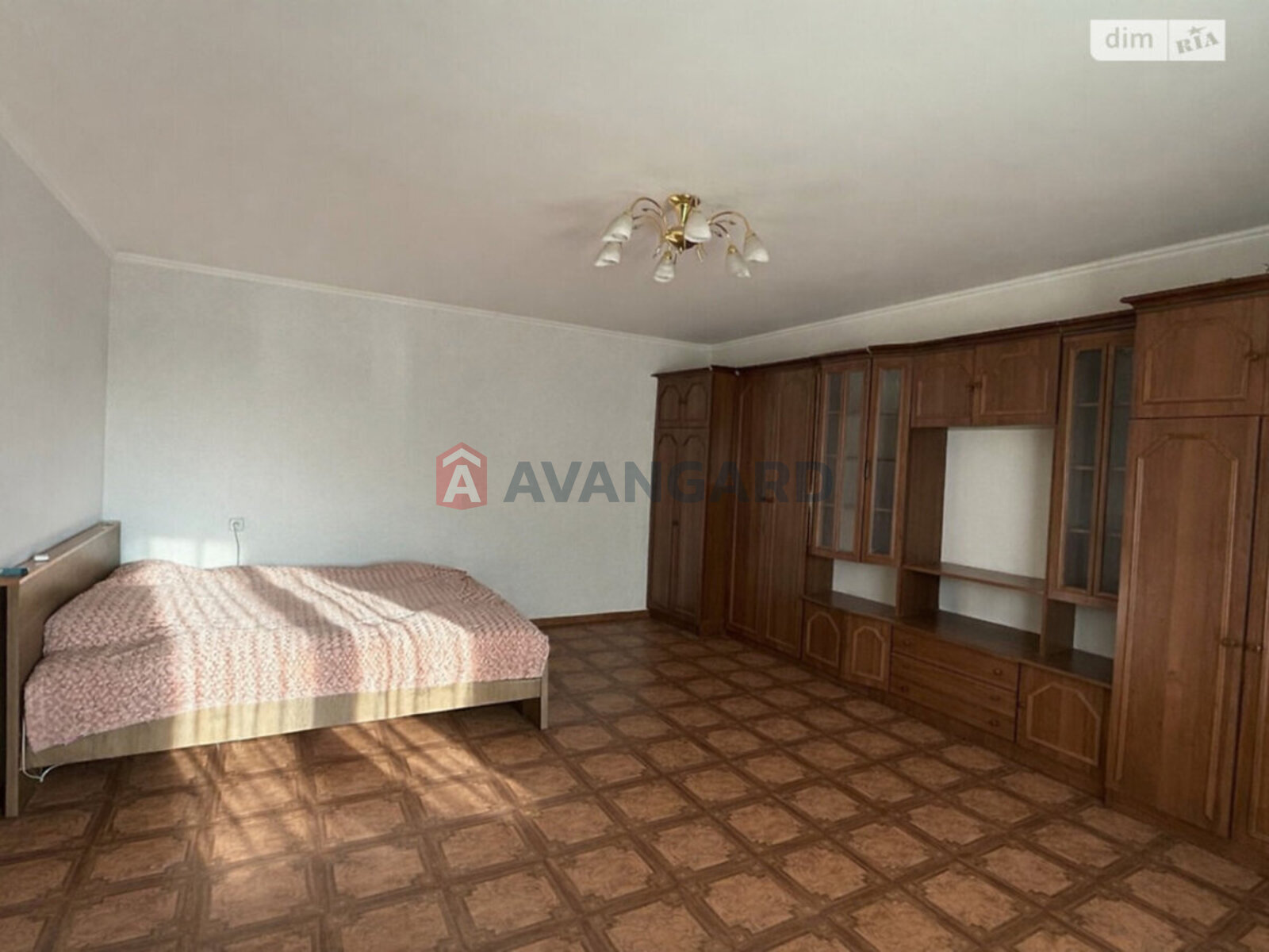 1 ��. ��������, 47/24/10 ��. �., 2/9 ������ ���� 1