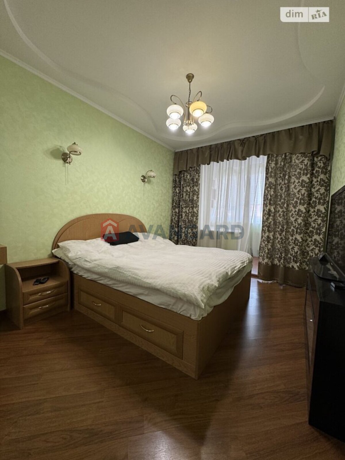 3 ��. ��������, 89/-/13 ��. �., 8/9 ������ ���� 21