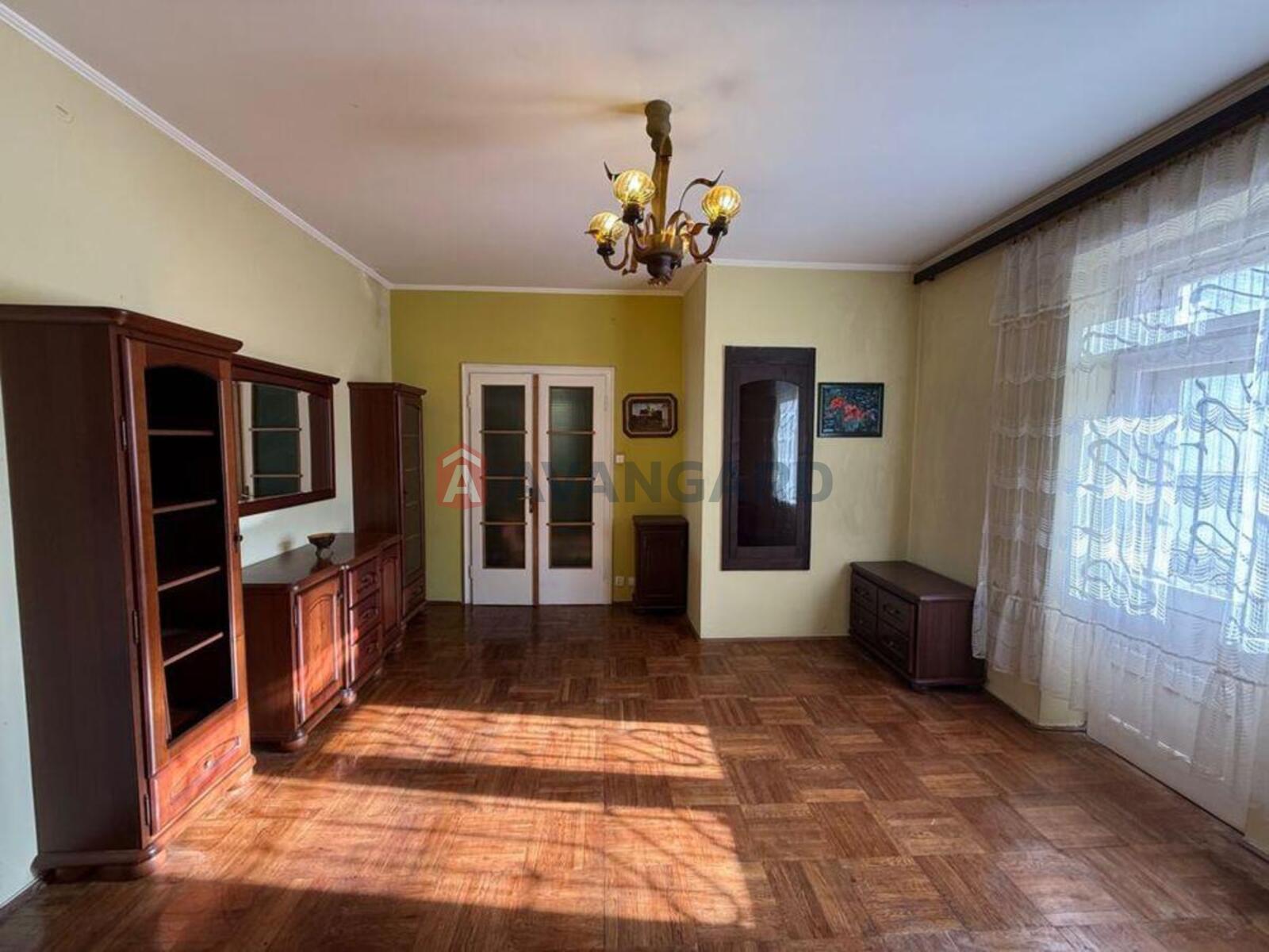 2 ����. ��������, 71/-/20 ��. �., 1/4 ���� ���� 4