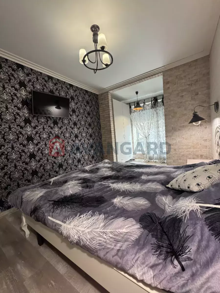 1 ��. ��������, 48/-/- ��. �., 2/10 ������ ���� 10