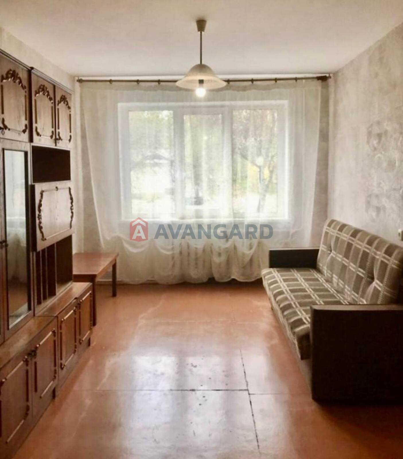 3 ��. ��������, 68/-/8 ��. �., 1/9 ������ ���� 1