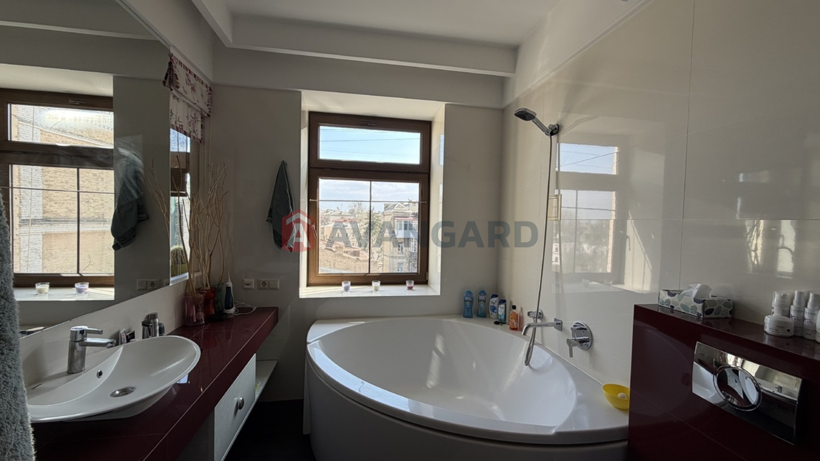 2 ��. ��������, 88/30/24 ��. �., 5/5 ������ ���� 16