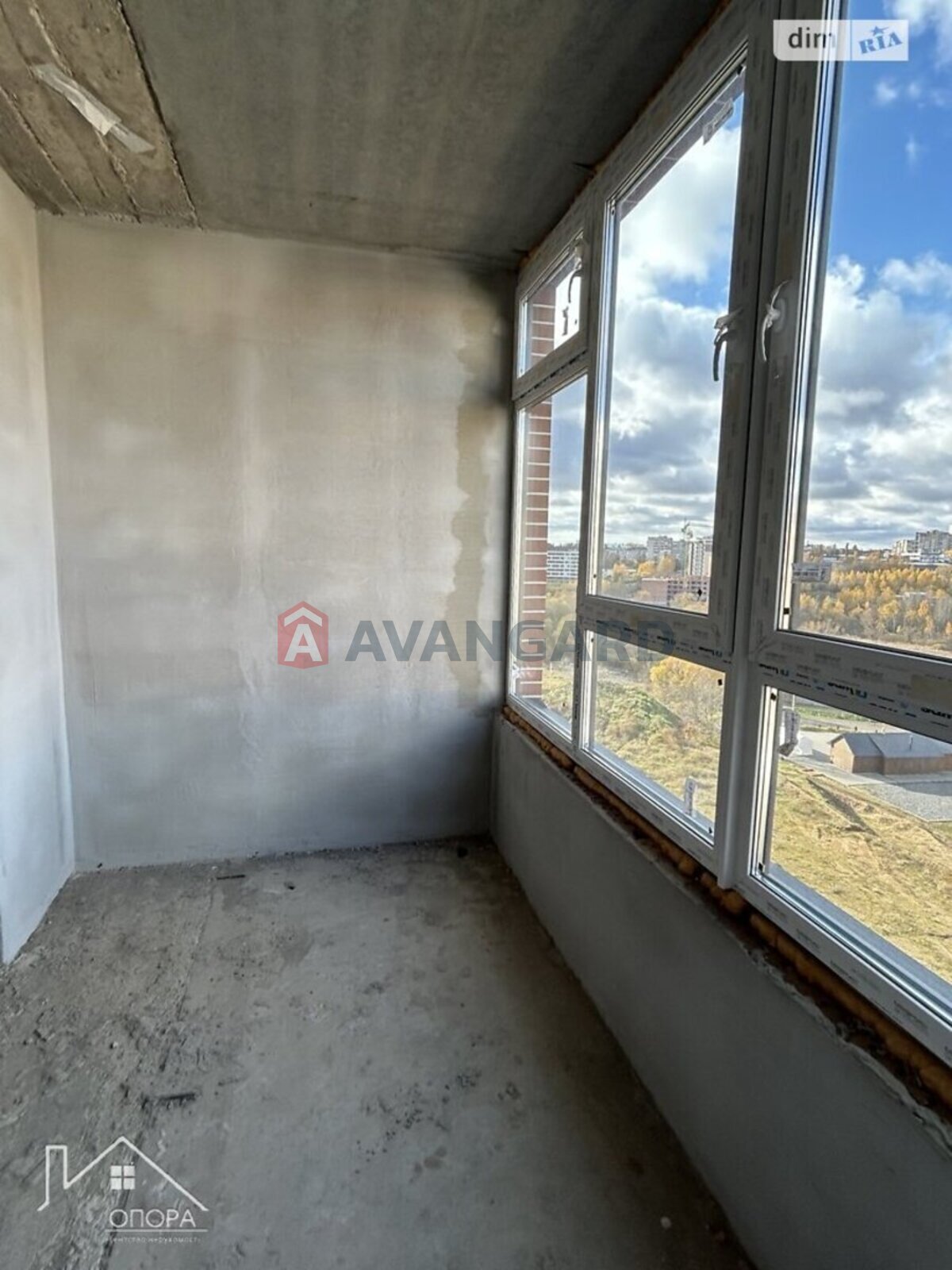 3 ��. ��������, 82/41/20 ��. �., 6/9 ������ ���� 18