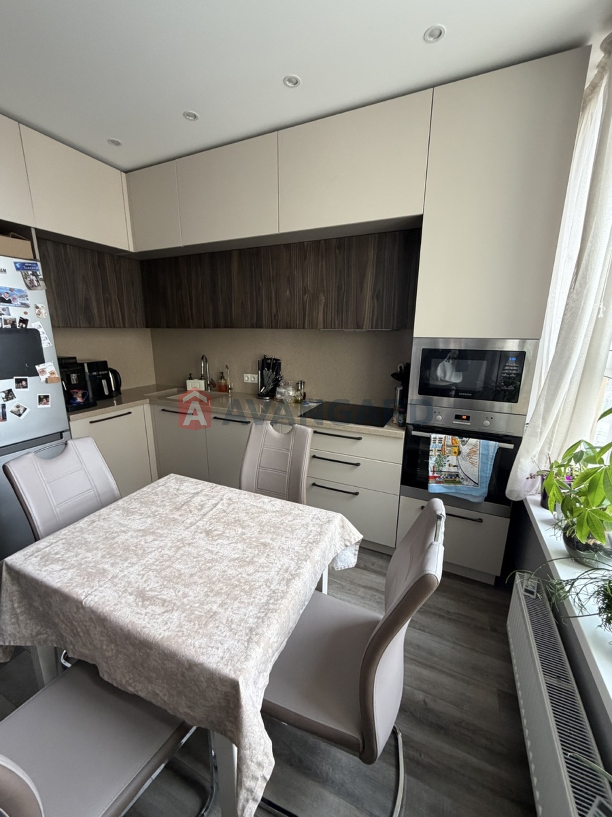 2 ��. ��������, 67/51/11 ��. �., 11/26 ������ ���� 16