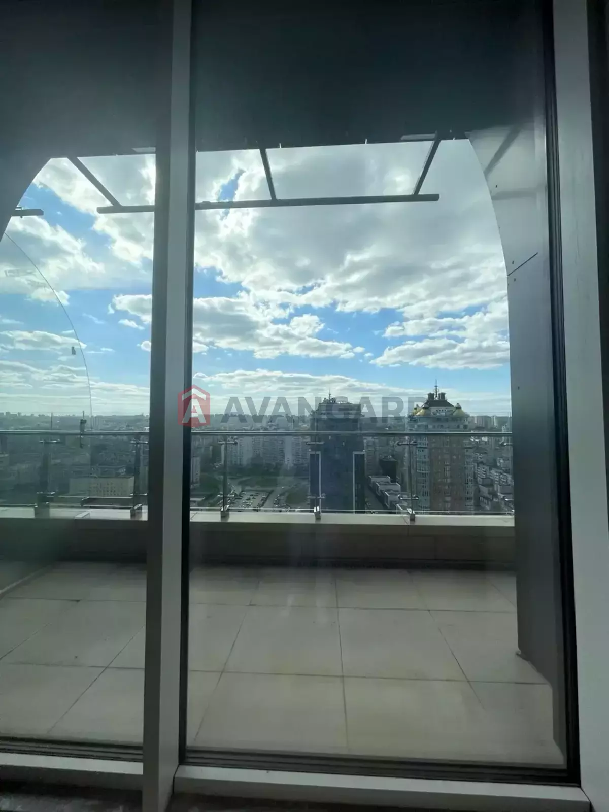 6 ��. ��������, 515/250/45 ��. �., 25/27 ������ ���� 5