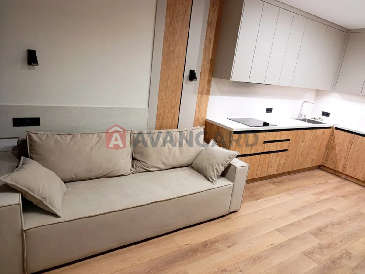 1 ��. ��������, 42/-/18 ��. �., 16/25 ������ ���� 7