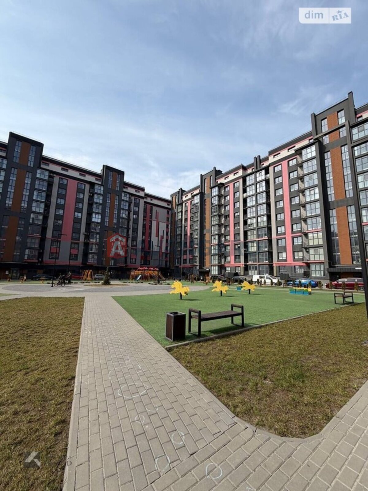 2 ��. ��������, 65/28/15 ��. �., 2/10 ������ ���� 1