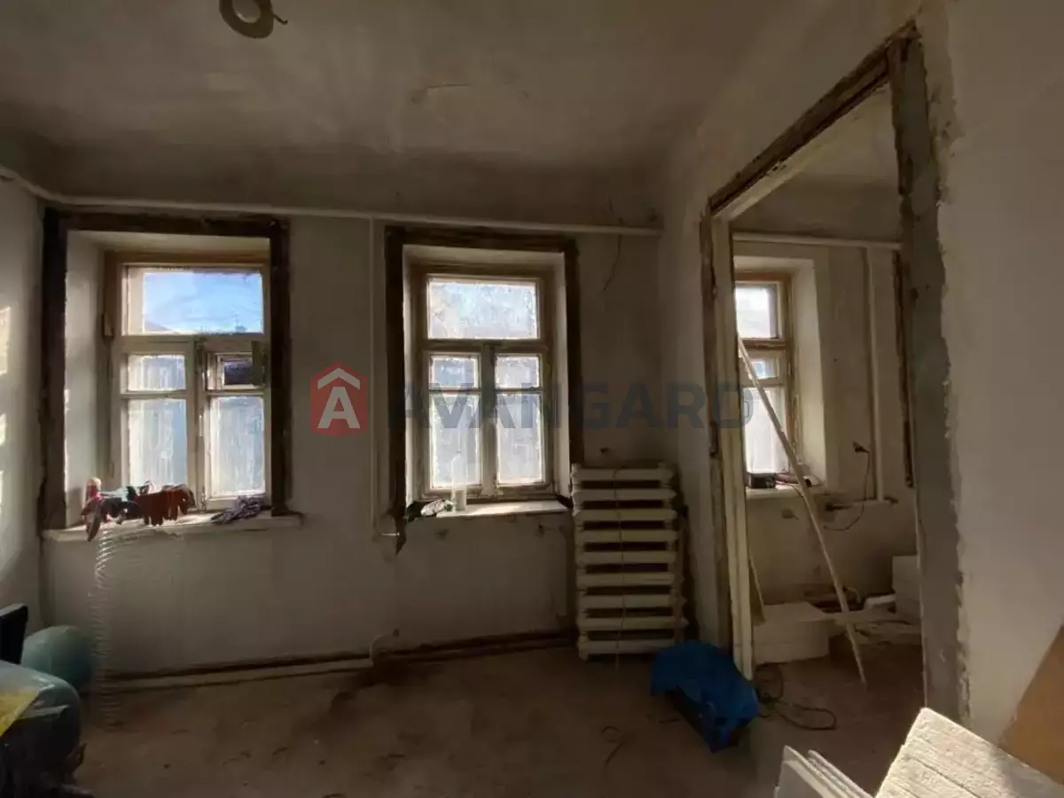 2 ��. ��������, 50/-/10 ��. �., 2/2 ������ ���� 3