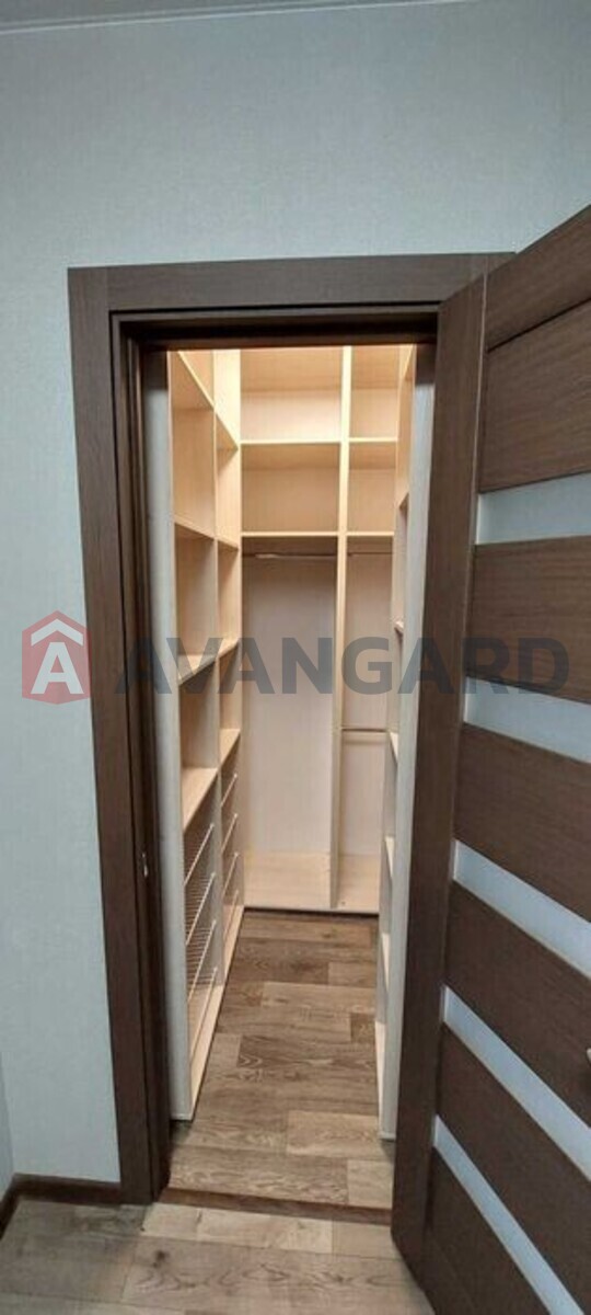 2 . , 50/-/8 . ., 5/5   18