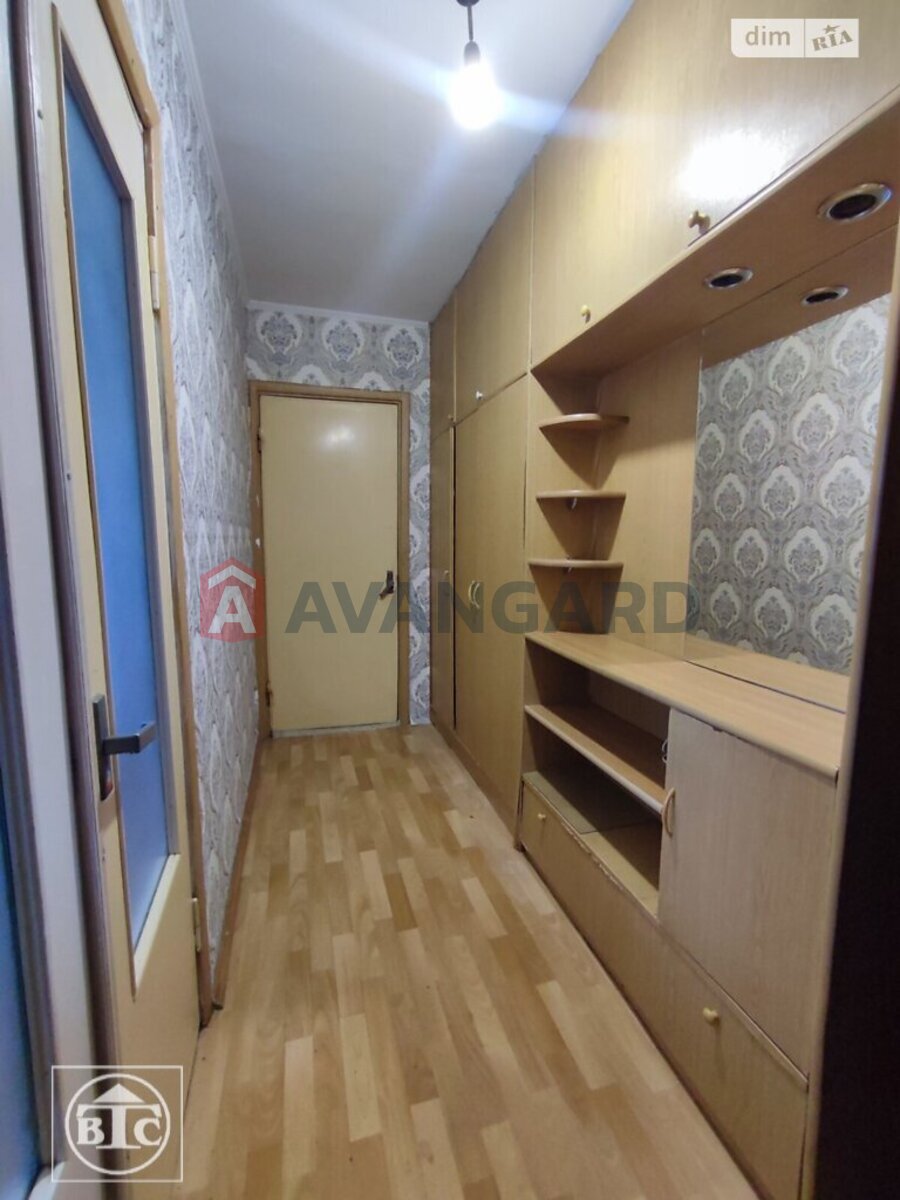 2 ��. ��������, 47/27/7 ��. �., 10/10 ������ ���� 2