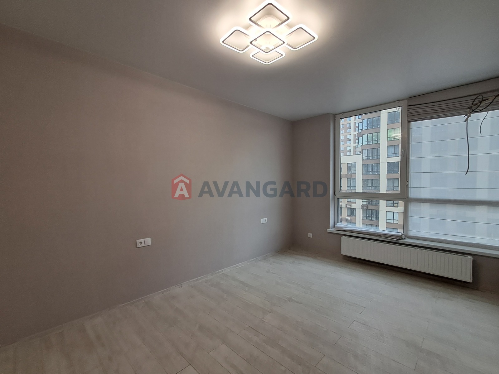 1 ����. ��������, 40/-/14 ��. �., 10/16 ���� ���� 9