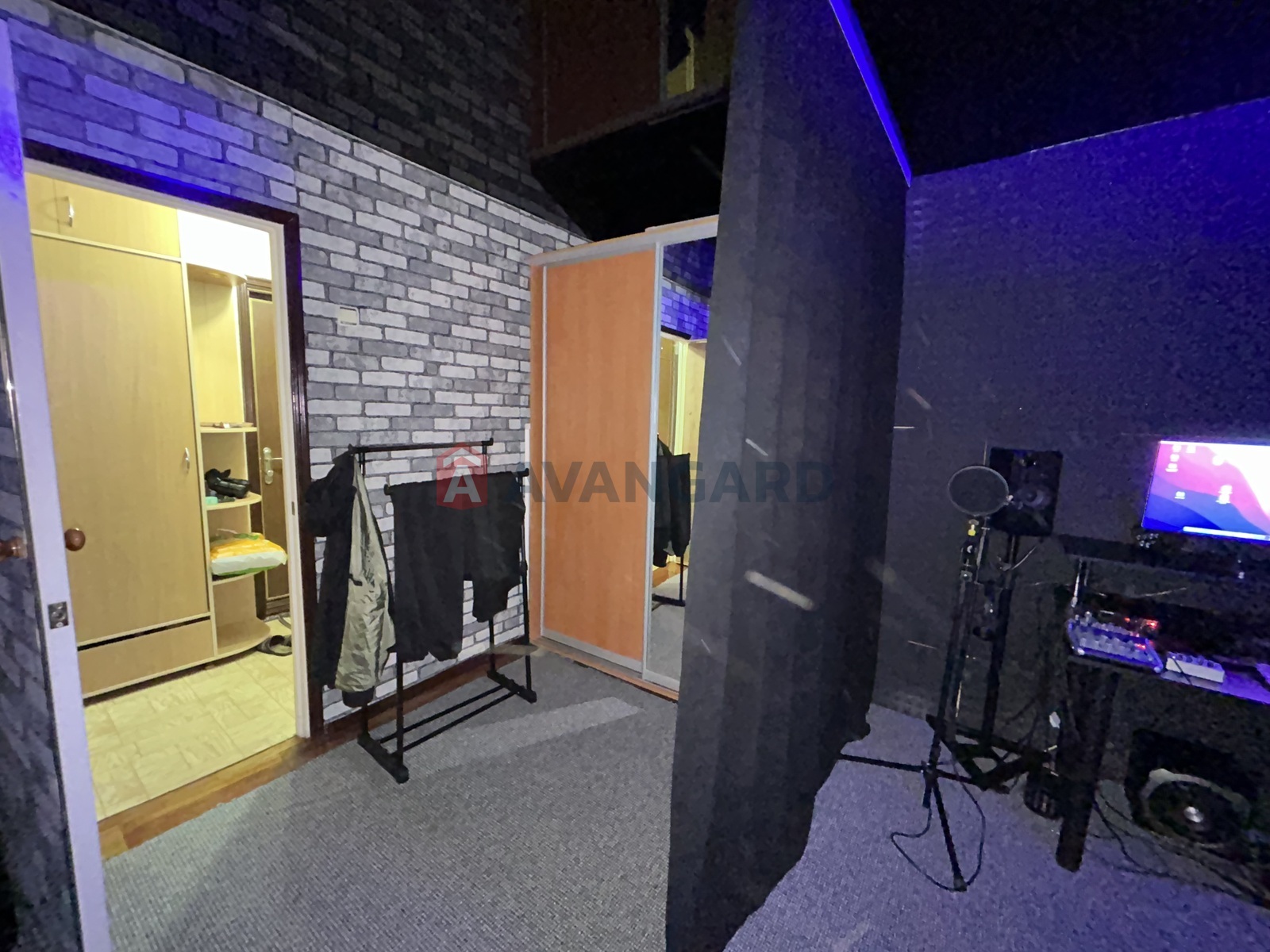 2 . , 52/30/8 . ., 4/9   17