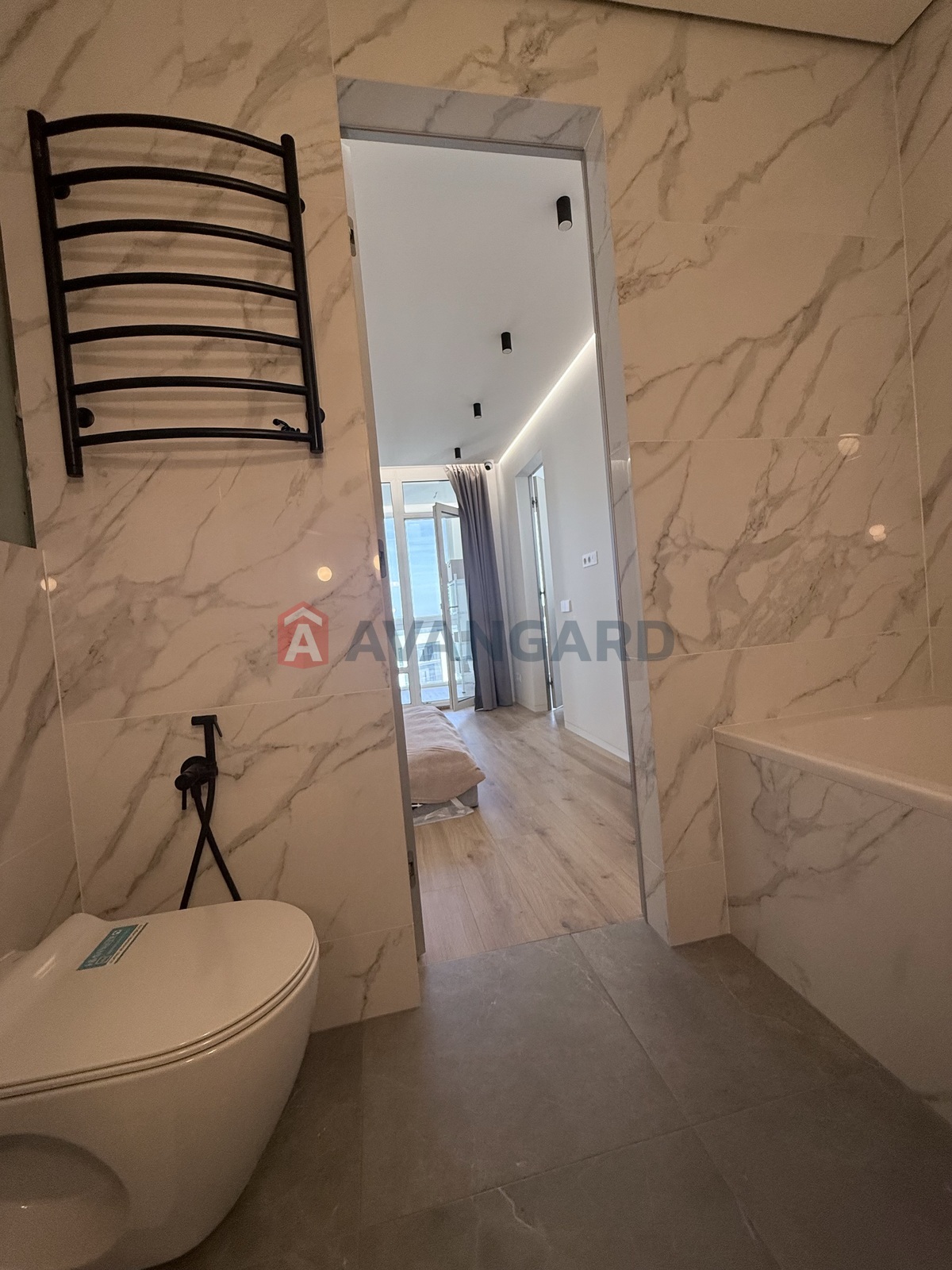 2 ��. ��������, 49/-/21 ��. �., 18/26 ������ ���� 15