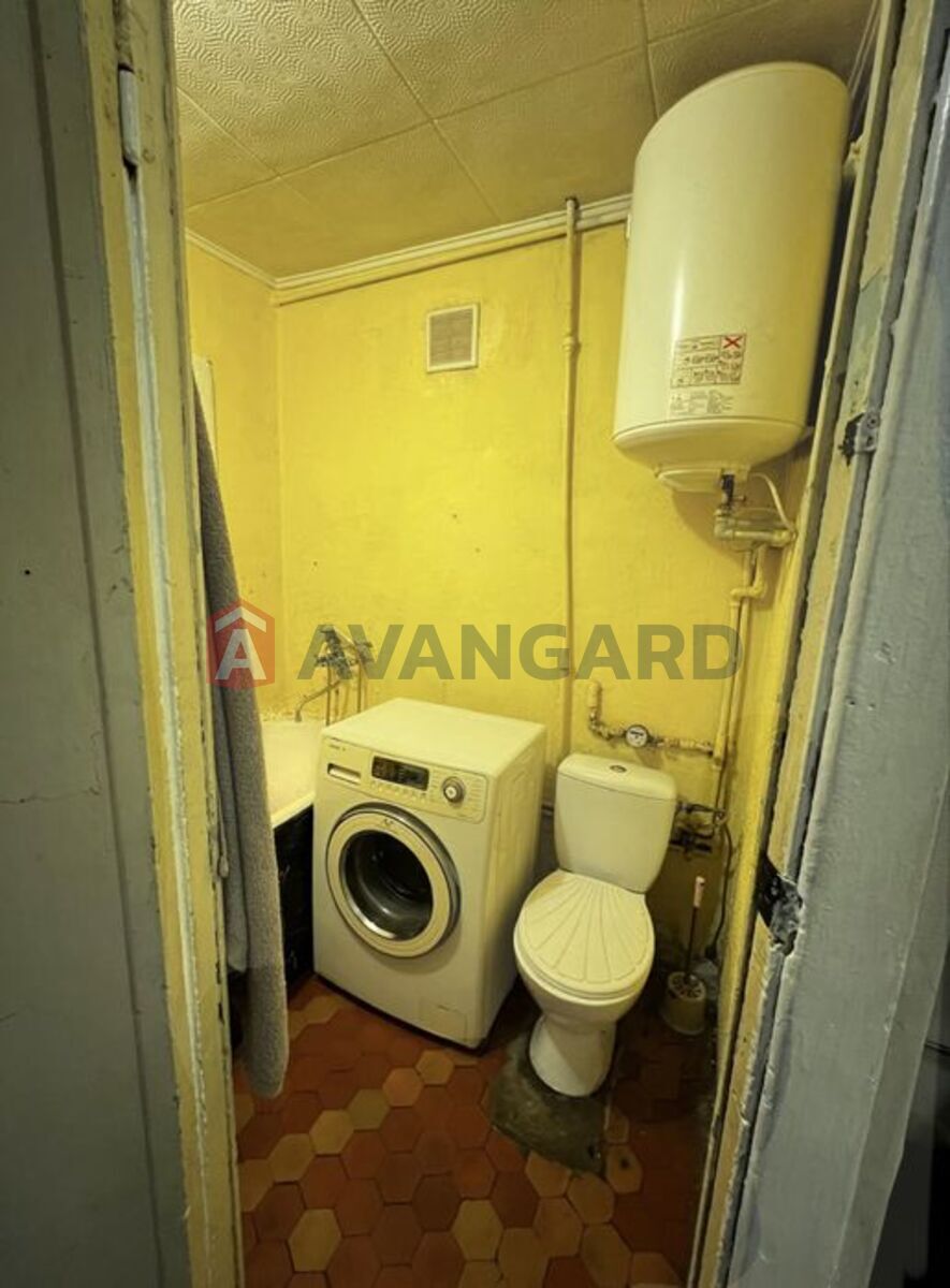 2 ��. ��������, 40/-/6 ��. �., 2/5 ������ ���� 6