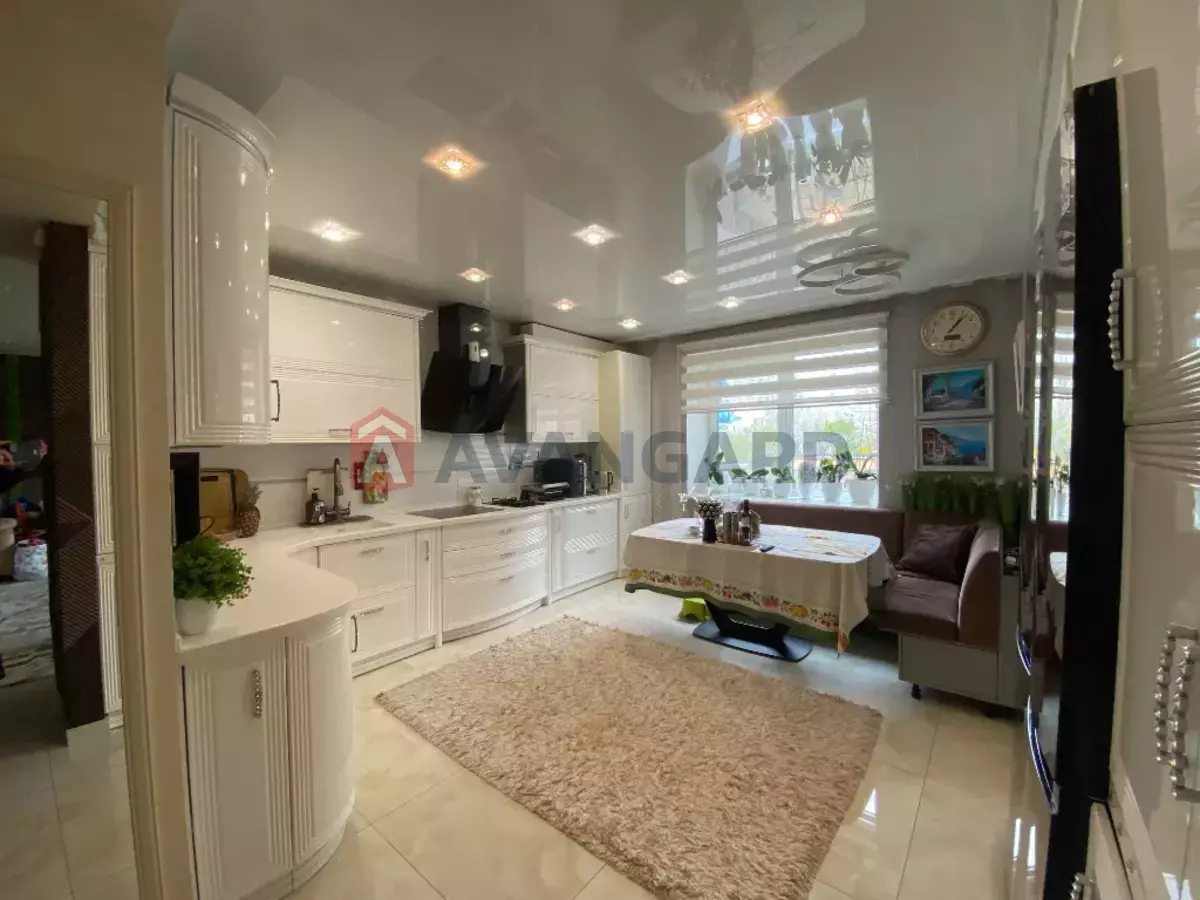 3 ��. ��������, 117/-/23 ��. �., 2/12 ������ ���� 7