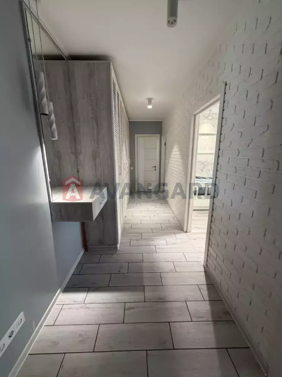 3 ��. ��������, 80/53/- ��. �., 1/10 ������ ���� 7