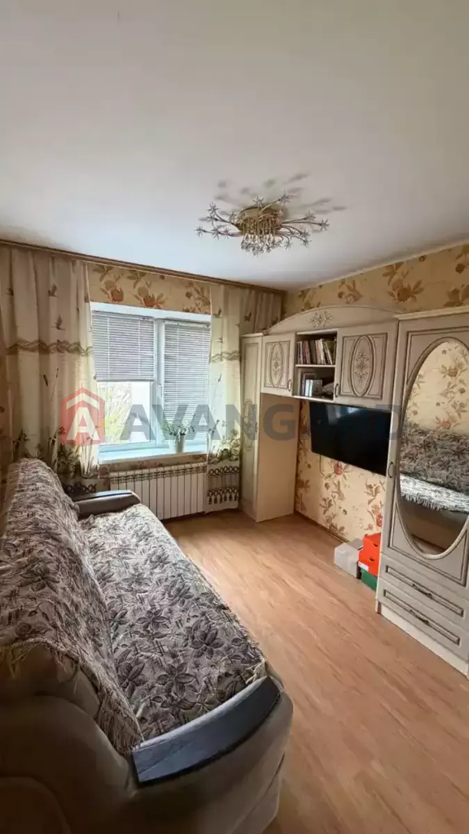 3 ��. ��������, 65/-/- ��. �., 8/9 ������ ���� 14