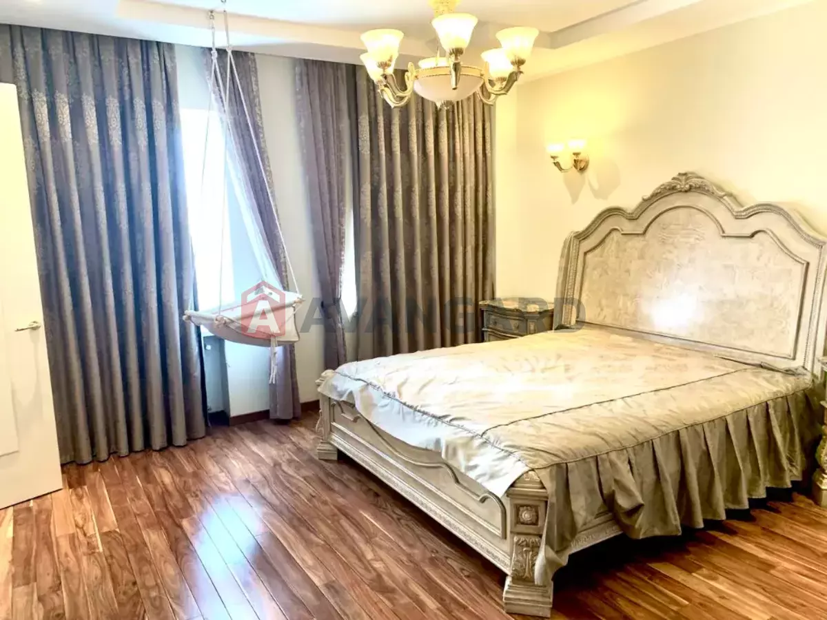 4 ��. ��������, 140/-/- ��. �., 11/15 ������ ���� 11