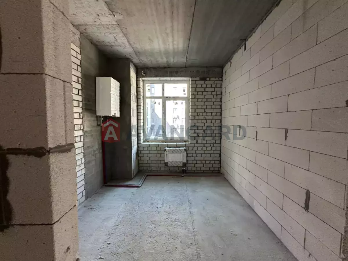 3 ��. ��������, 70/-/- ��. �., 6/8 ������ ���� 5
