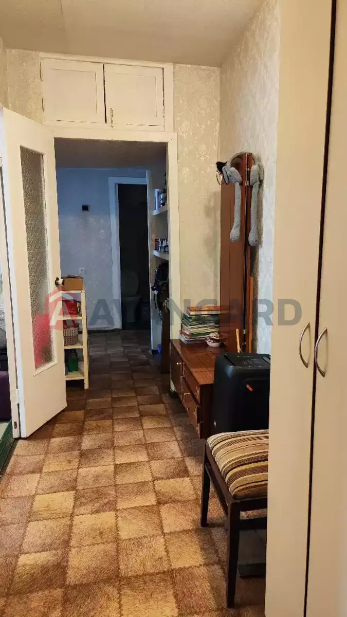 3 ��. ��������, 63/-/8 ��. �., 9/9 ������ ���� 6